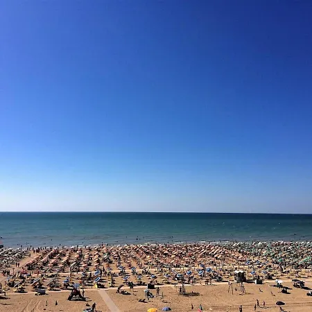 Giulia Feriehus Bibione